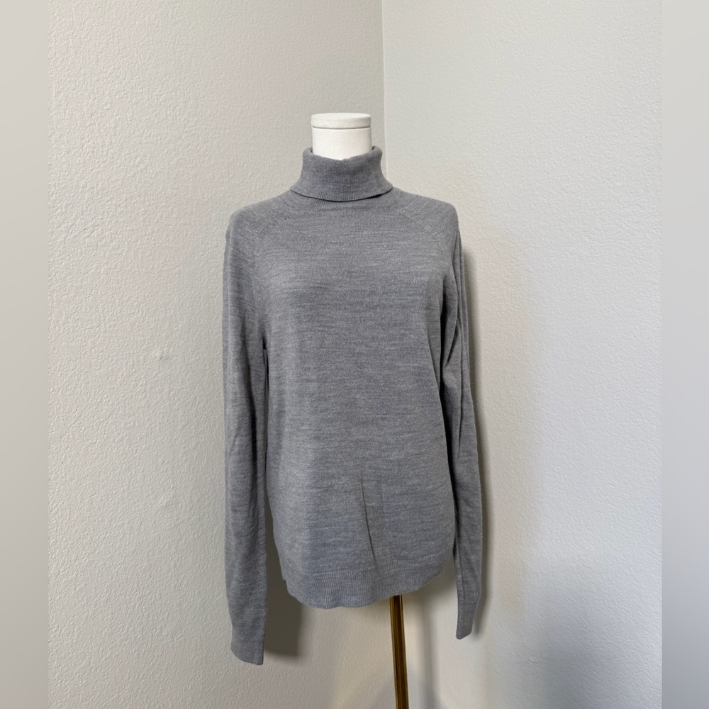 Karen Scott grey turtle neck classic sweater NWOT M